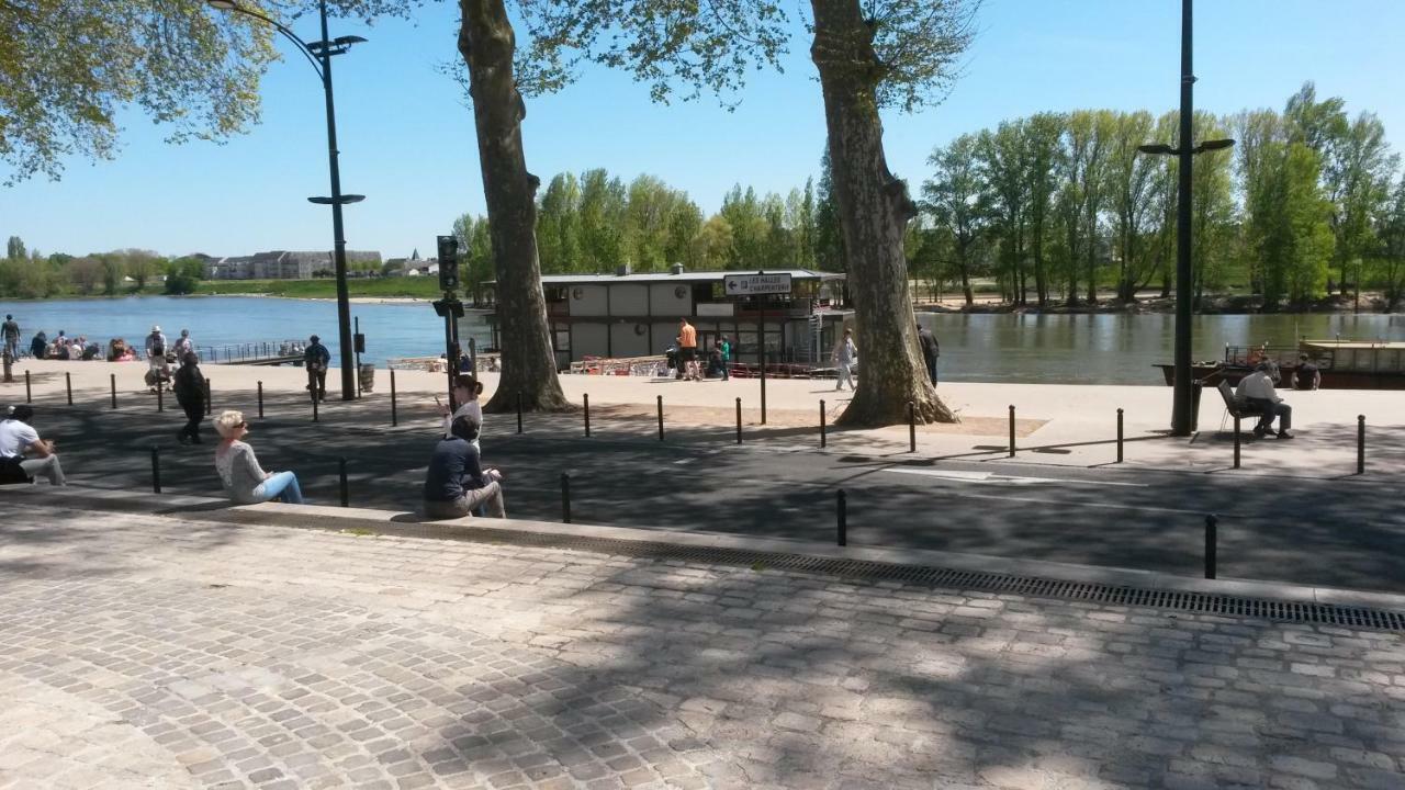 Appart La Gabare - Face Loire Quai Du Chatelet Orléans Exterior foto